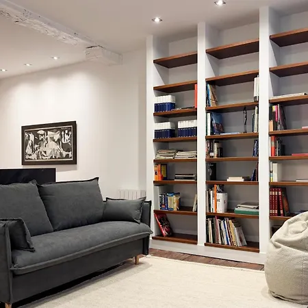 Amplitud, Diseno E Historia En El Casco Viejo * Бильбао