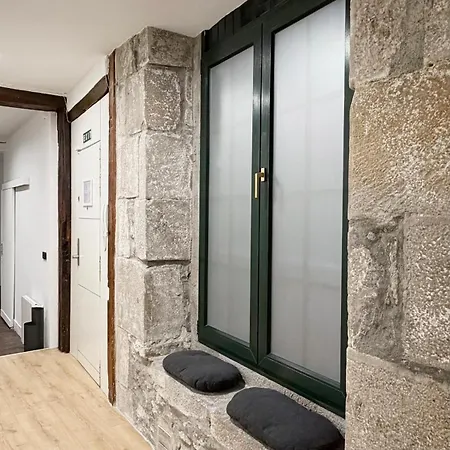 Amplitud, Diseno E Historia En El Casco Viejo *