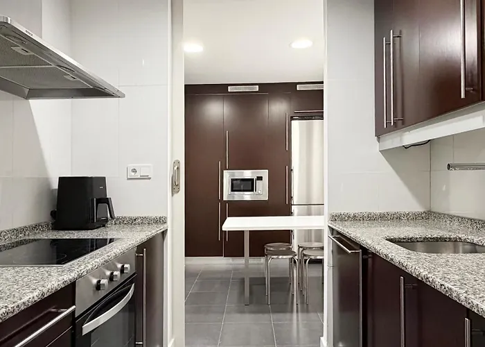 Amplitud, Diseno E Historia En El Casco Viejo * Бильбао