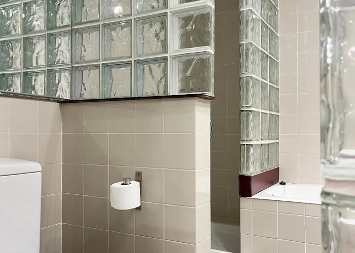 Апартаменты Amplitud, Diseno E Historia En El Casco Viejo