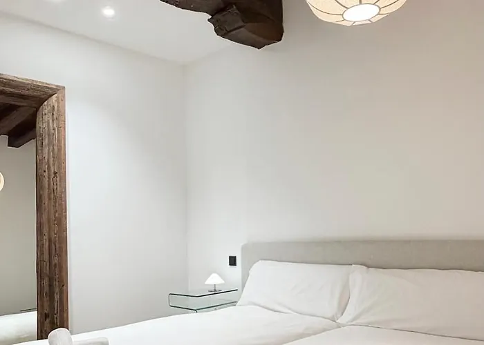 Amplitud, Diseno E Historia En El Casco Viejo Апартаменты Бильбао