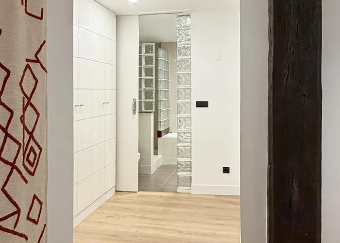 Amplitud, Diseno E Historia En El Casco Viejo Апартаменты Бильбао